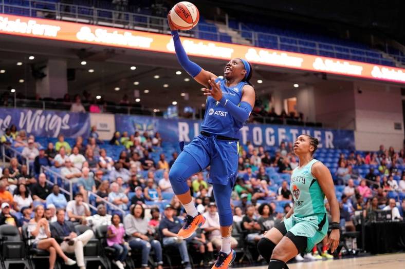 Rookie Arike Ogunbowale set a  Dallas Wings franchise record for 20-point games.

Arikedrive
