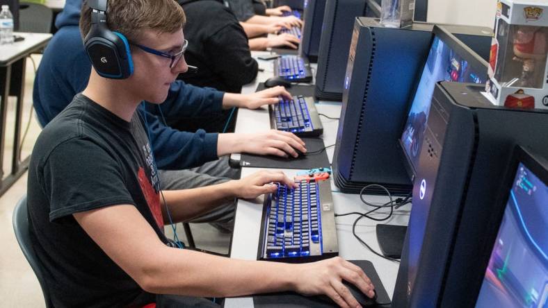 Robert Vargo plays Overwatch during the York County School of Technology esports practice, February 19, 2020.

Ydr Cc 3 10 20 York Tech Esports