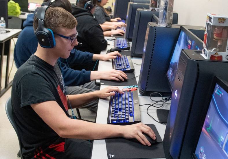 Robert Vargo plays Overwatch during the York County School of Technology esports practice, February 19, 2020.

Ydr Cc 3 10 20 York Tech Esports