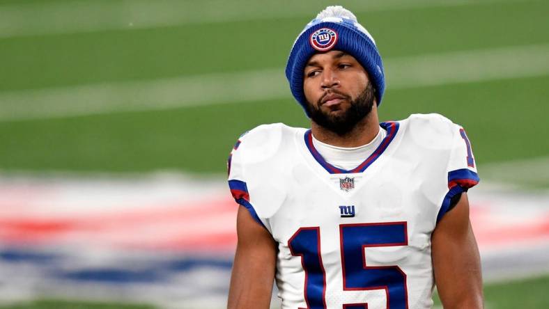 New York Giants wide receiver Golden Tate (15) walks off the field after a 25-23 loss to the Tampa Bay Buccaneers  at MetLife Stadium on Monday, Nov. 2, 2020, in East Rutherford.

Nyg Vs Tb