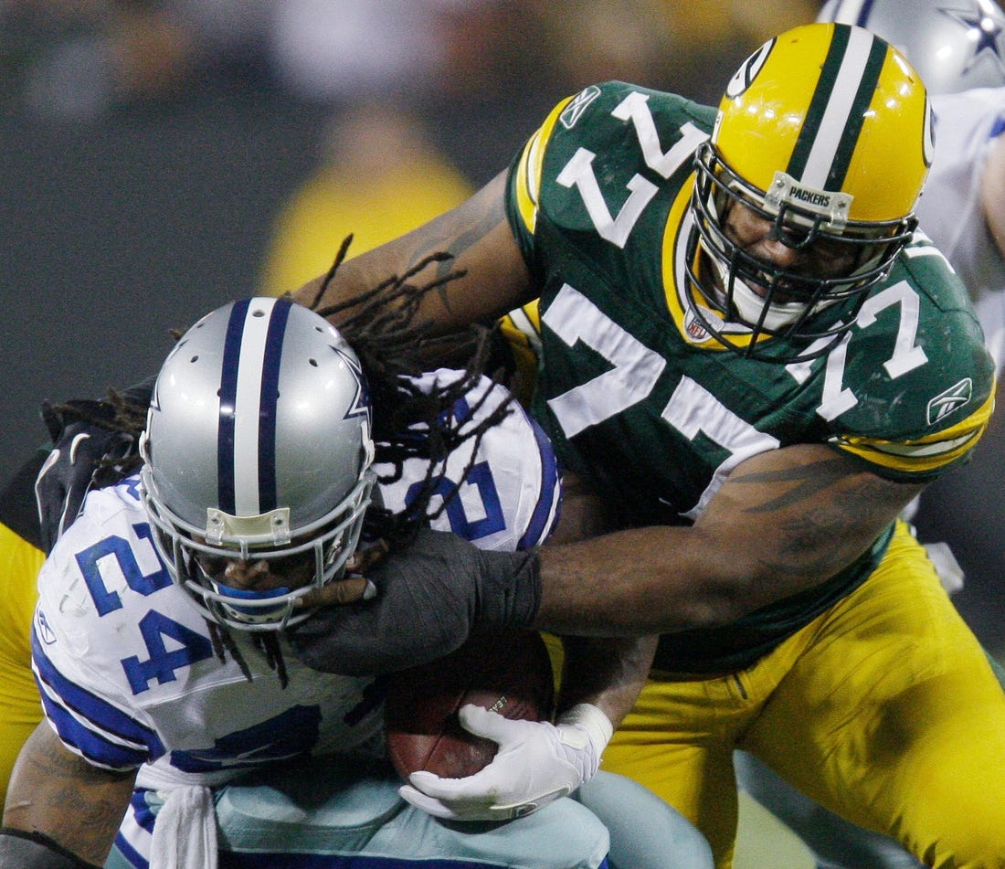 Former Dallas Cowboys running back Marion Barber III dies aged 38, NFL