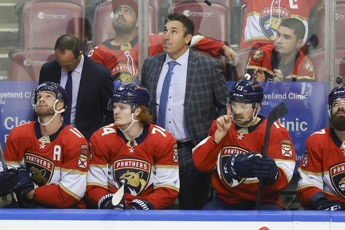 Jan 1, 2022; Sunrise, Florida, USA; Florida Panthers interim head coach Andrew Brunette watches from the sideline against the Montreal Canadiens during the third period at FLA Live Arena. Mandatory Credit: Sam Navarro-USA TODAY Sports