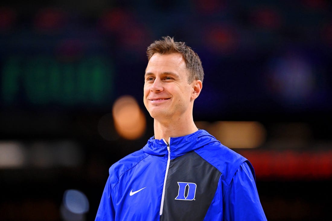 Apr 1, 2022; New Orleans, LA, USA; Duke Blue Devils associate head coach Jon Scheyer watches the team during a practice session before the 2022 NCAA men's basketball tournament Final Four semifinals at Caesars Superdome. Mandatory Credit: Bob Donnan-USA TODAY Sports