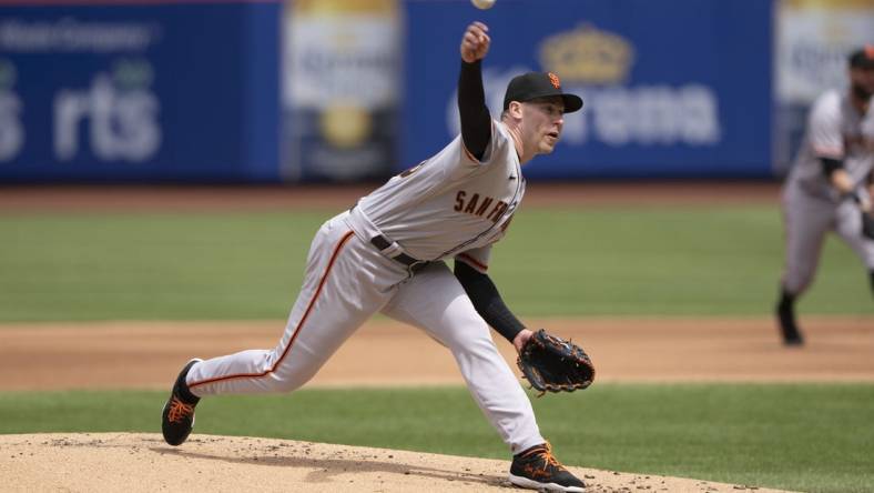 Apr 21, 2022; New York City, New York, USA; San Francisco Giants pitcher Anthony DeSclafani (26) delivers a pitch against the New York Mets  during the first inning at Citi Field. Mandatory Credit: Gregory Fisher-USA TODAY Sports