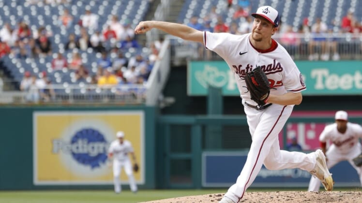 May 25, 2022; Washington, District of Columbia, USA; Washington Nationals starting pitcher Erick Fedde (32) pitches against the Los Angeles Dodgers during the third inning at Nationals Park. Mandatory Credit: Geoff Burke-USA TODAY Sports