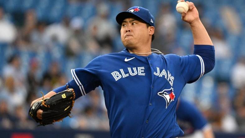 Jun 1, 2022; Toronto, Ontario, CAN; Toronto Blue Jays starting pitcher Hyun Jin Ryu (990 delivers a pitch against the Chicago White Sox in the second inning at Rogers Centre. Mandatory Credit: Dan Hamilton-USA TODAY Sports