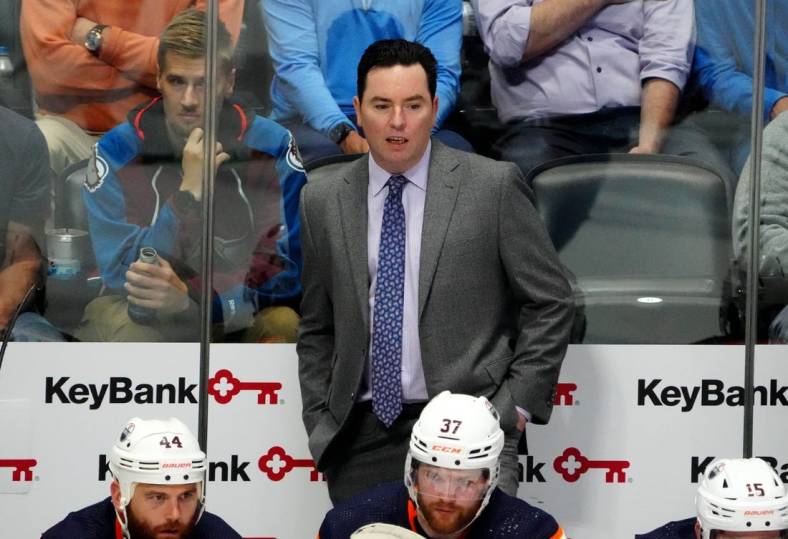 Jun 2, 2022; Denver, Colorado, USA; Edmonton Oilers head coach Jay Woodcroft on the bench in the second period against the Colorado Avalanche of game two of the Western Conference Final of the 2022 Stanley Cup Playoffs at Ball Arena. Mandatory Credit: Ron Chenoy-USA TODAY Sports
