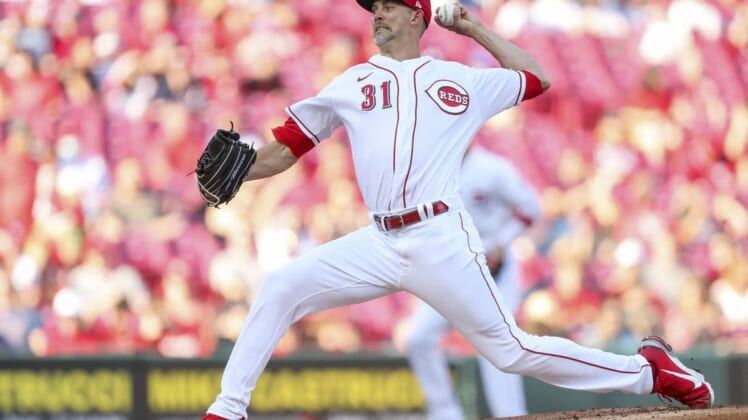 Jun 3, 2022; Cincinnati, Ohio, USA; Cincinnati Reds starting pitcher Mike Minor (31) pitches against the Washington Nationals in the first inning at Great American Ball Park. Mandatory Credit: Katie Stratman-USA TODAY Sports