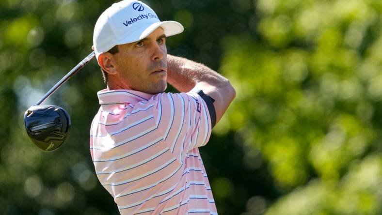 Jun 4, 2022; Dublin, Ohio, USA; Billy Horschel tees off on 18 during the third round of the Memorial Tournament at Muirfield Village Golf Club. Mandatory Credit: Adam Cairns-The Columbus Dispatch

Pga Memorial Tournament Round 3