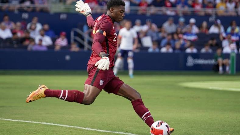 Jun 5, 2022; Kansas City, Kansas, USA; USA goalkeeper Sean Johnson (25) puts the ball in play against the against Uruguay during an international friendly soccer match at Children's Mercy Park. Mandatory Credit: Denny Medley-USA TODAY Sports