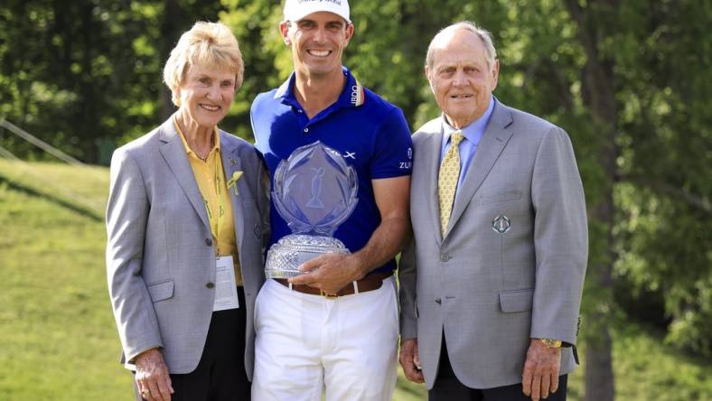 Jun 5, 2022; Dublin, Ohio, USA; Billy Horschel, middle, poses for a photo with Jack Nicklaus, right, and Barbara Nicklaus after winning the Memorial Tournament. Mandatory Credit: Aaron Doster-USA TODAY Sports