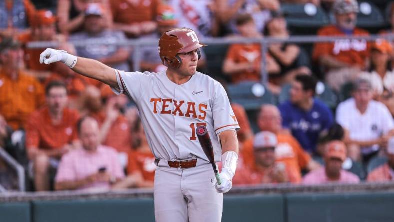 Texas infielder Ivan Melendez (17) prepares to bat during the NCAA regional playoff game against Air Force at Disch-Falk Field in Austin, Texas on June 5, 2022.

Aem Texas V Air Force Ncaa G2 3