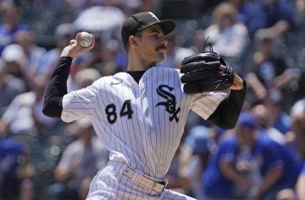 Jun 9, 2022; Chicago, Illinois, USA; Chicago White Sox starting pitcher Dylan Cease (84) throws the ball against the Los Angeles Dodgers during the first inning at Guaranteed Rate Field. Mandatory Credit: David Banks-USA TODAY Sports