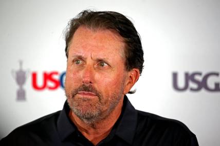 Phil Mickelson ‘hopeful’ to again play PGA Tour events