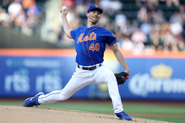 Jun 14, 2022; New York City, New York, USA; New York Mets starting pitcher Chris Bassitt (40) pitches against the Milwaukee Brewers during the first inning at Citi Field. Mandatory Credit: Brad Penner-USA TODAY Sports