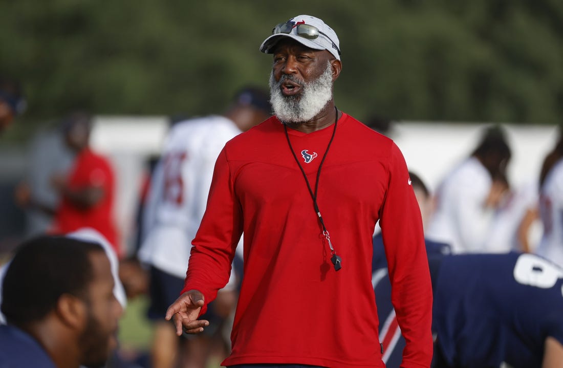 Jun 15, 2022; Houston, TX, USA; Houston Texans head coach Lovie Smith looks on during drills at minicamp at Houston Methodist Training Center. Mandatory Credit: Troy Taormina-USA TODAY Sports