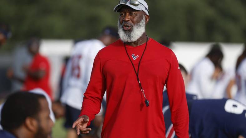 Jun 15, 2022; Houston, TX, USA; Houston Texans head coach Lovie Smith looks on during drills at minicamp at Houston Methodist Training Center. Mandatory Credit: Troy Taormina-USA TODAY Sports