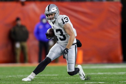 Las Vegas Raiders sign Hunter Renfrow to $32 million contract extension