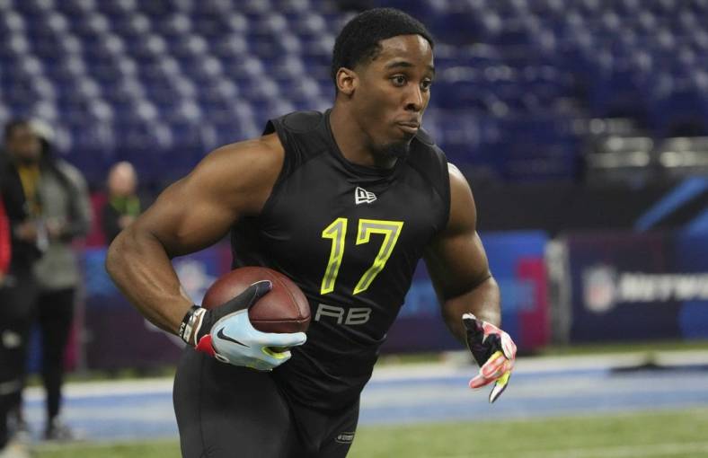 Mar 4, 2022; Indianapolis, IN, USA; Iowa State running back Breece Hall (RB17) goes through drills during the 2022 NFL Scouting Combine at Lucas Oil Stadium. Mandatory Credit: Kirby Lee-USA TODAY Sports