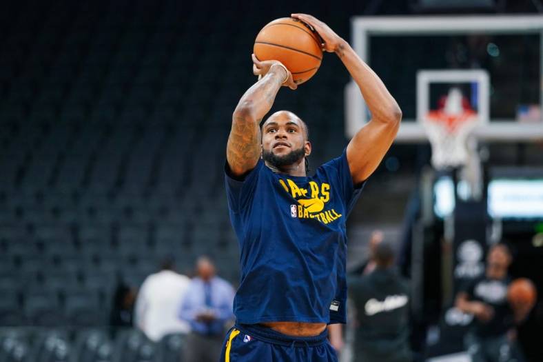 Mar 12, 2022; San Antonio, Texas, USA;  Indiana Pacers forward T.J. Warren (1) warms up before the game against the San Antonio Spurs at the AT&T Center. Mandatory Credit: Daniel Dunn-USA TODAY Sports