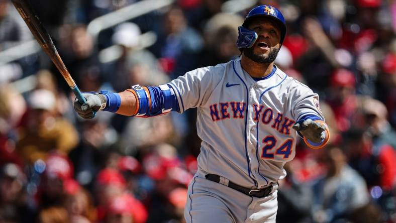 Apr 10, 2022; Washington, District of Columbia, USA; New York Mets second baseman Robinson Cano (24) reacts against the Washington Nationals at Nationals Park. Mandatory Credit: Scott Taetsch-USA TODAY Sports