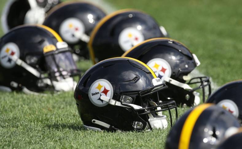 May 24, 2022; Pittsburgh, PA, USA;  Pittsburgh Steelers helmets are seen as the team participates in organized team activities at UPMC Rooney Sports Complex. Mandatory Credit: Charles LeClaire-USA TODAY Sports