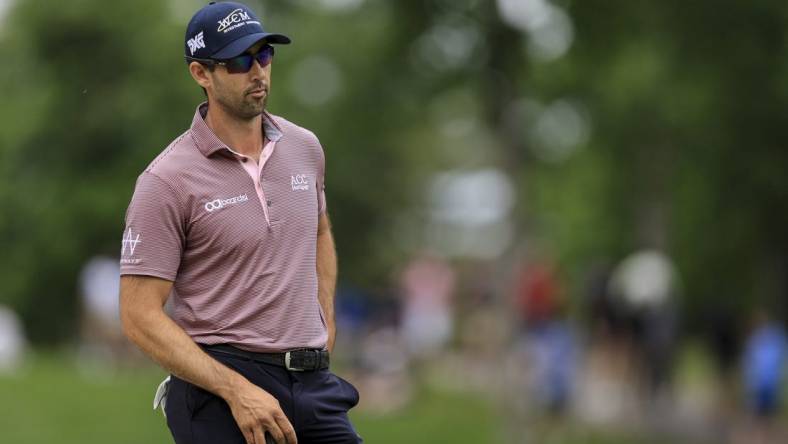 Jun 2, 2022; Dublin, Ohio, USA; Cameron Tringale waits to putt on the eighth green during the first round of the Memorial Tournament. Mandatory Credit: Aaron Doster-USA TODAY Sports