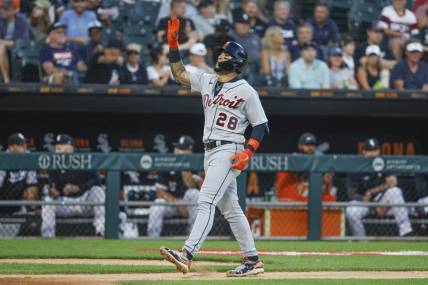 Tigers' Javy Báez embraces villain role against White Sox – NBC