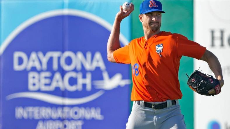 Jacob deGrom makes a rehab start during a game with the Daytona Tortugas in Daytona Beach, Friday, July 8, 2022.

Degrom Daytona13