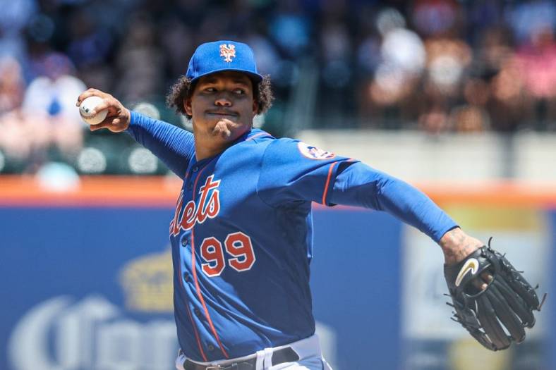 Jul 10, 2022; New York City, New York, USA; New York Mets starting pitcher Taijuan Walker (99) delivers a pitch during the first inning against the Miami Marlins at Citi Field. Mandatory Credit: Vincent Carchietta-USA TODAY Sports