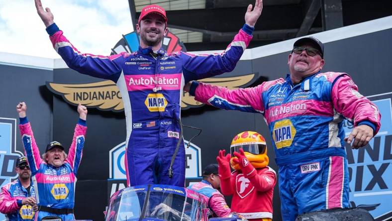 Andretti Autosport driver Alexander Rossi (27) celebrates winning the Gallagher Grand Prix on Saturday, July 30, 2022 at Indianapolis Motor Speedway in Indianapolis.

Indycar Gallagher Grand Prix And Brick Yard