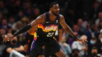 Indiana Pacers: Why signing Deandre Ayton is not the way to go