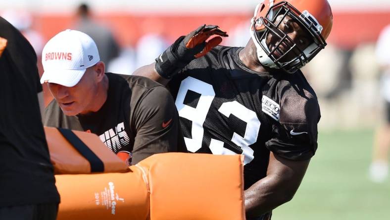 Jul 26, 2019; Berea, OH, USA; Cleveland Browns defensive tackle Trevon Coley (93) runs a drill during training camp at the Cleveland Browns Training Complex. Mandatory Credit: Ken Blaze-USA TODAY Sports