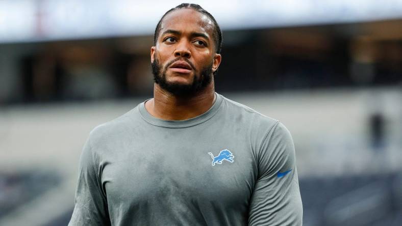 Detroit Lions outside linebacker Trey Flowers (90) warms up before the Los Angeles Rams game at the SoFi Stadium in Inglewood, California on Sunday, Oct. 24, 2021.