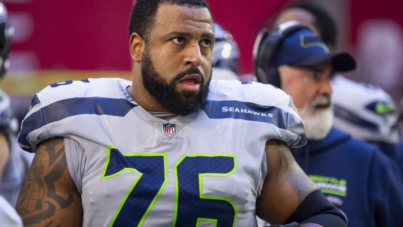 Jan 9, 2022; Glendale, Arizona, USA; Seattle Seahawks offensive tackle Duane Brown (76) against the Arizona Cardinals at State Farm Stadium. Mandatory Credit: Mark J. Rebilas-USA TODAY Sports