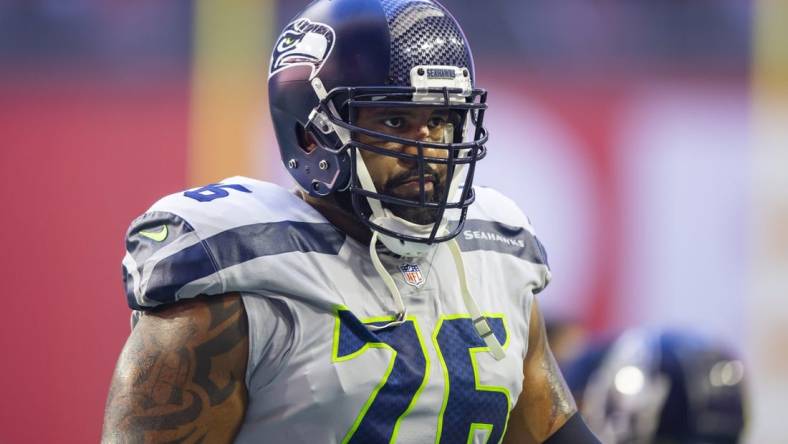 Jan 9, 2022; Glendale, Arizona, USA; Seattle Seahawks offensive tackle Duane Brown (76) against the Arizona Cardinals at State Farm Stadium. Mandatory Credit: Mark J. Rebilas-USA TODAY Sports