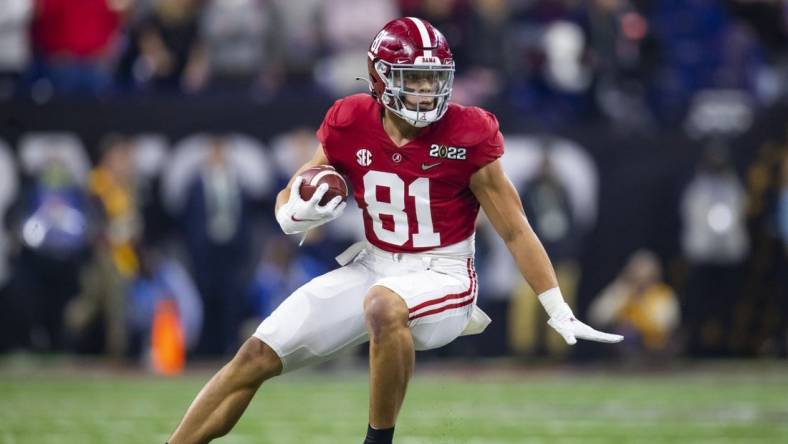 Jan 10, 2022; Indianapolis, IN, USA; Alabama Crimson Tide tight end Cameron Latu (81) against the Georgia Bulldogs in the 2022 CFP college football national championship game at Lucas Oil Stadium. Mandatory Credit: Mark J. Rebilas-USA TODAY Sports