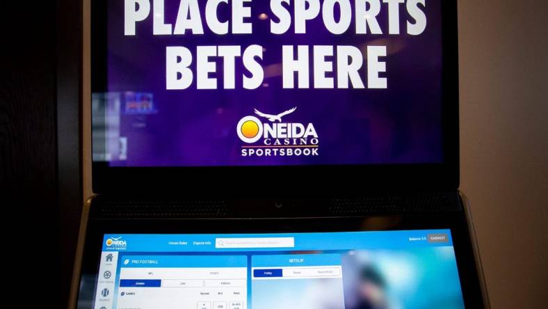 Interior of the newly renovated sports wagering lounge, Thursday, Feb. 10, 2022, at the Oneida Casino in Green Bay, Wis. Samantha Madar/USA TODAY NETWORK-Wisconsin

Gpg Oneida Sports Wagering Lounge 02102022 0007