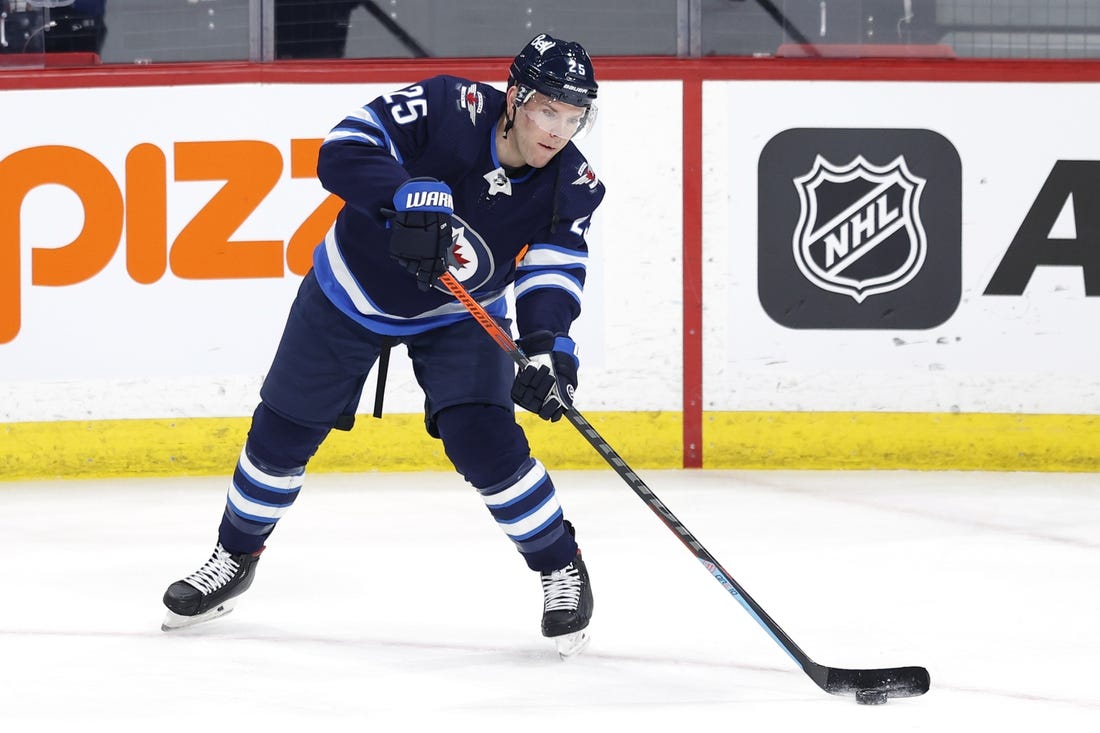Mar 8, 2022; Winnipeg, Manitoba, CAN; Winnipeg Jets center Paul Stastny (25) warms up before a game against the Tampa Bay Lightning at Canada Life Centre. Mandatory Credit: James Carey Lauder-USA TODAY Sports