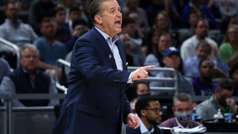 Mar 17, 2022; Indianapolis, IN, USA; Kentucky Wildcats head coach John Calipari reacts against the Saint Peter's Peacocks during the first round of the 2022 NCAA Tournament at Gainbridge Fieldhouse. Mandatory Credit: Trevor Ruszkowski-USA TODAY Sports