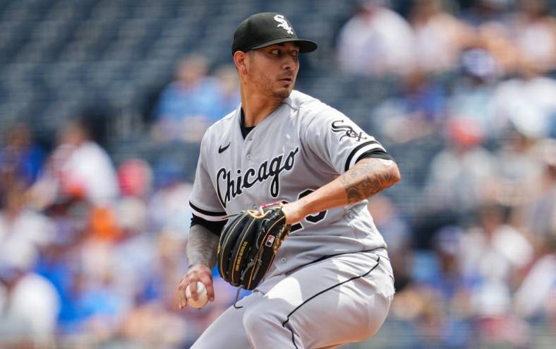 May 19, 2022; Kansas City, Missouri, USA; Chicago White Sox starting pitcher Vince Velasquez (23) pitches against the Kansas City Royals during the first inning at Kauffman Stadium. Mandatory Credit: Jay Biggerstaff-USA TODAY Sports