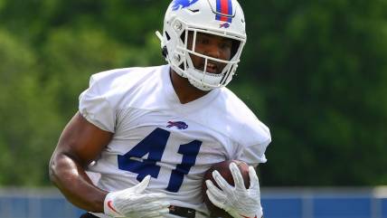 Buffalo Bills fullback Reggie Gilliam signs two-year contract extension