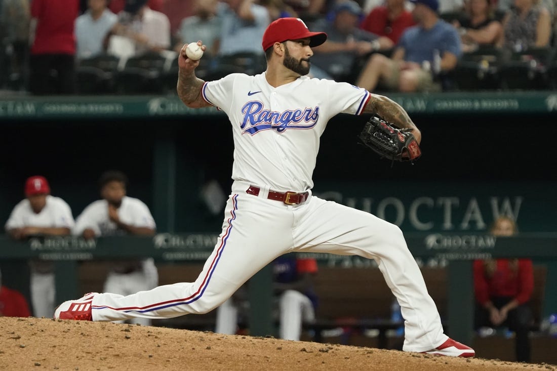 Milwaukee Brewers acquire Matt Bush from Texas Rangers