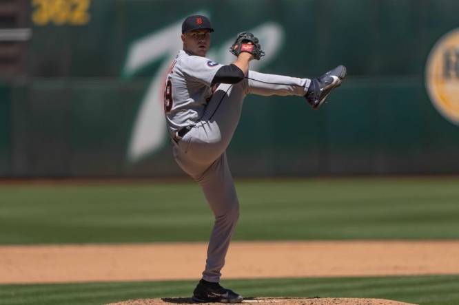 Javy Baez hits home run off brother-in-law Jose Berrios, claims