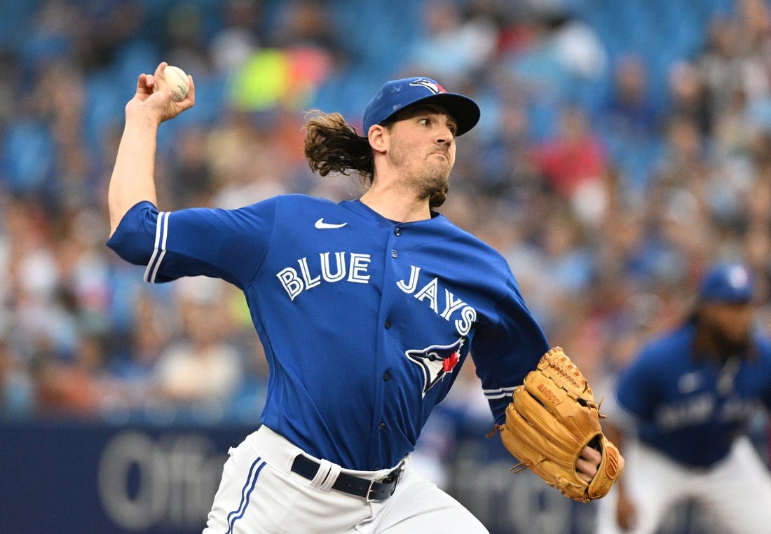 Kevin Gausman's strong outing leads Jays over Rays