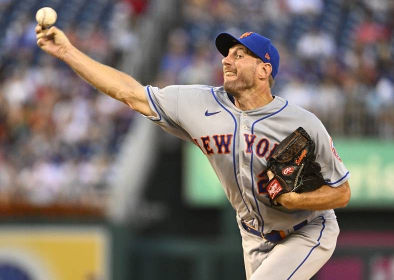 Aug 1, 2022; Washington, District of Columbia, USA; New York Mets starting pitcher Max Scherzer (21) throws to the Washington Nationals during the second inning at Nationals Park. Mandatory Credit: Brad Mills-USA TODAY Sports