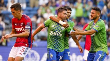 First-half penalty kick carries Sounders past FC Dallas