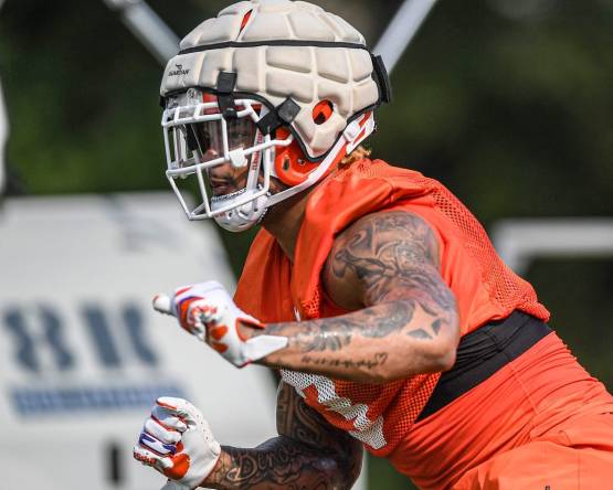 Clemson defensive end Xavier Thomas (3) during the first day of fall football practice at the Allen Reeves Complex in Clemson Friday, August 5, 2022.

Clemson Football First Day Fall Practice