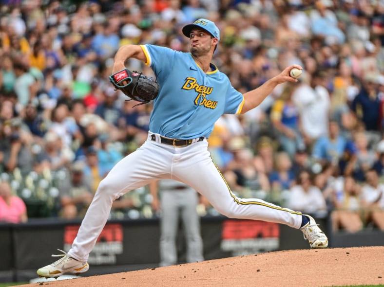 Aug 6, 2022; Milwaukee, Wisconsin, USA; Milwaukee Brewers pitcher Aaron Ashby (26) throws against the Cincinnati Reds in the first inning at American Family Field. Mandatory Credit: Benny Sieu-USA TODAY Sports