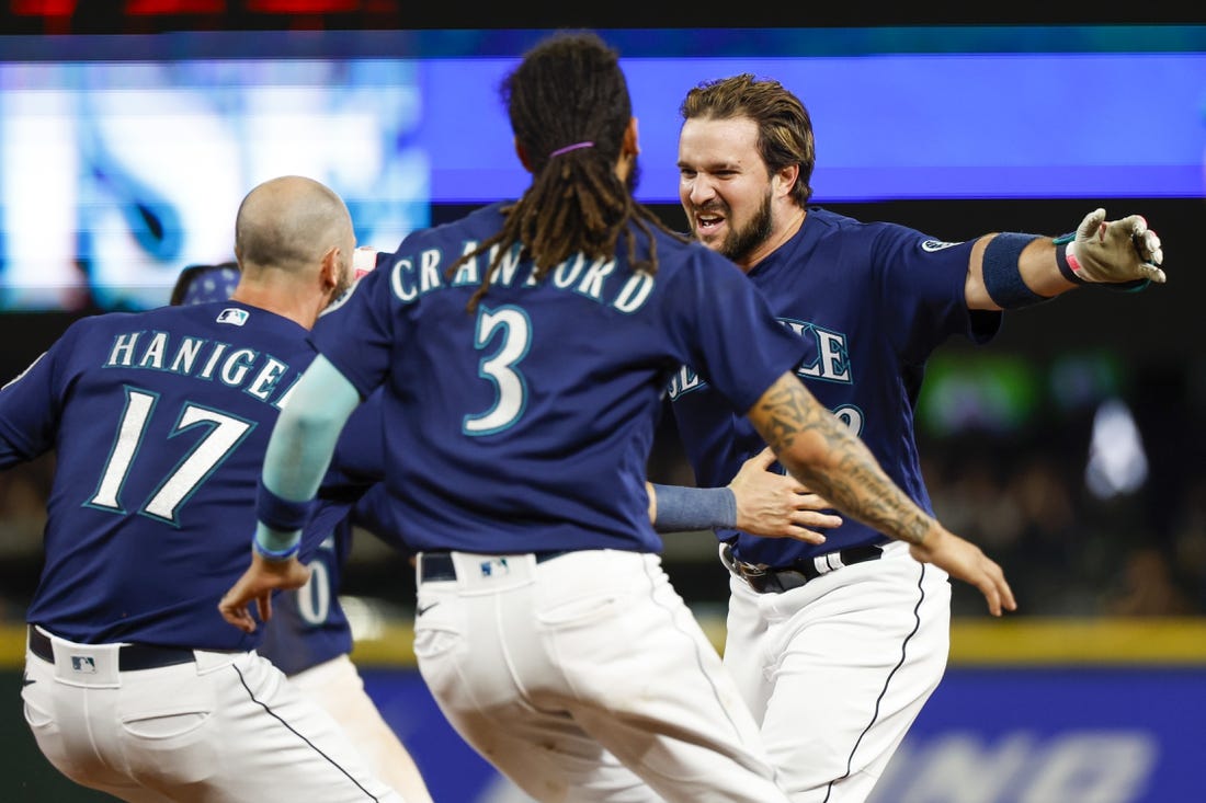 What baseball is about': Mariners, Yankees go at it again